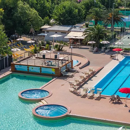 Club Del Sole La Risacca Family Collection 4* Porto SantʼElpidio
