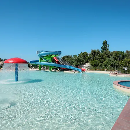 Kompleks wypoczynkowy Club Del Sole La Risacca Family Collection 4*