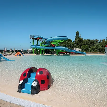 Club Del Sole La Risacca Family Collection 4* Porto SantʼElpidio